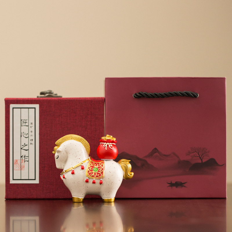 Guochao 馬の装飾品、ハイエンドのニッチワークステーション、デスクトップオフィス、ティーペット、装飾工芸品、手作りの誕生日プレゼント|undefined