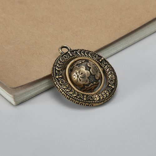 Brass Time Comes Turn Keychain Pendant Retro Rotatable Globe Finely Carved Small Bronze Pendant Gift Wholesale