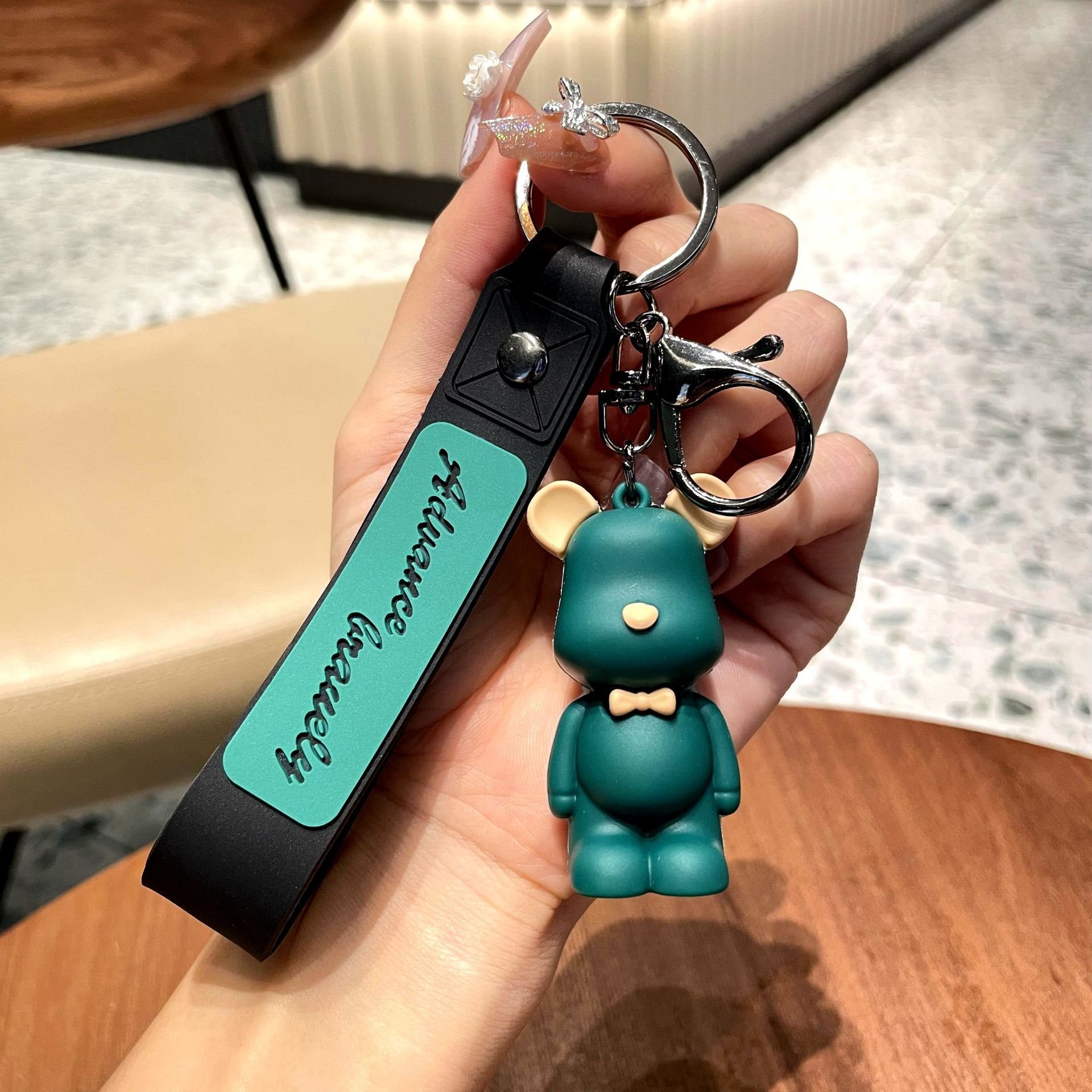 녹색 랍스터 걸쇠 가죽 코드 스타일