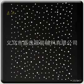 牛仔衣烫钻图案 针织衫烫图烫钻 领口烫图设计 国产钻好钻 满天星