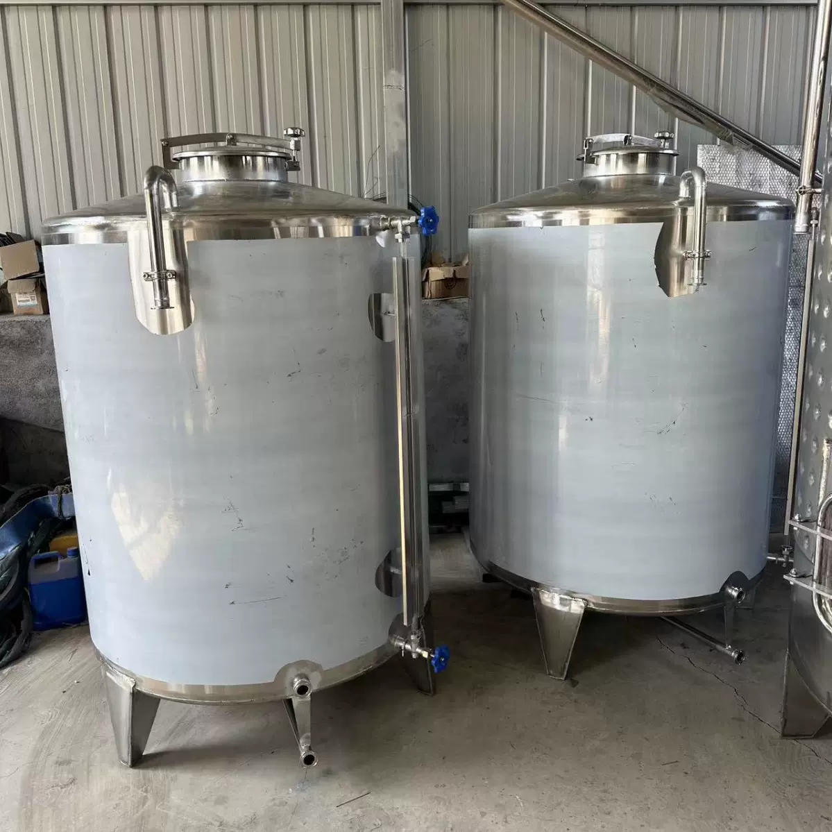 酒精罐白酒储定制加工液体立式储罐1吨白酒罐304不锈钢储罐