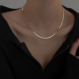 戒指;项链;耳钉