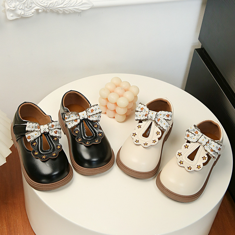 Zapatos de cuero para niñas 2024 nuevo primavera y otoño bebés zapatos de suela suave para niños zapatos de princesa para niñas zapatos de soleas suaves image 1