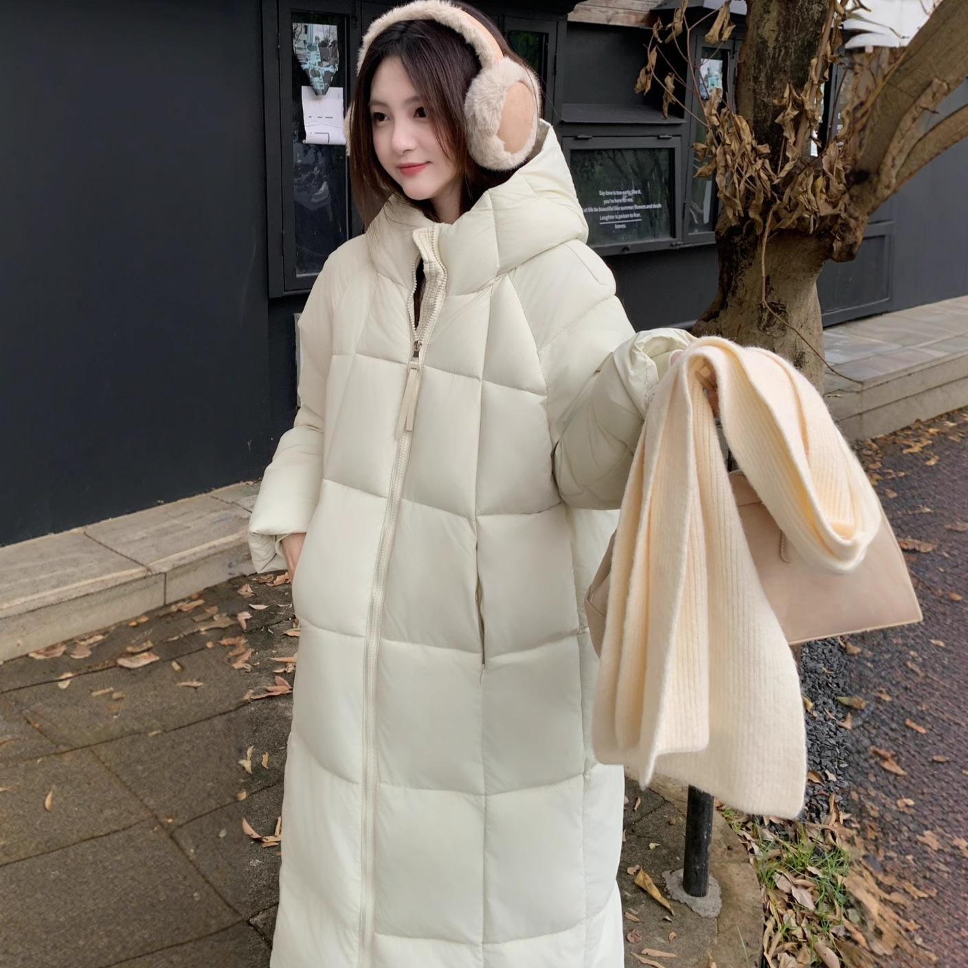 Chaqueta de algodón de plumón para mujeres medianas y largas sobre la rodilla delgada gorda abrigo MM 2025 otoño invierno chaqueta de algodón de estilo europeo y americano