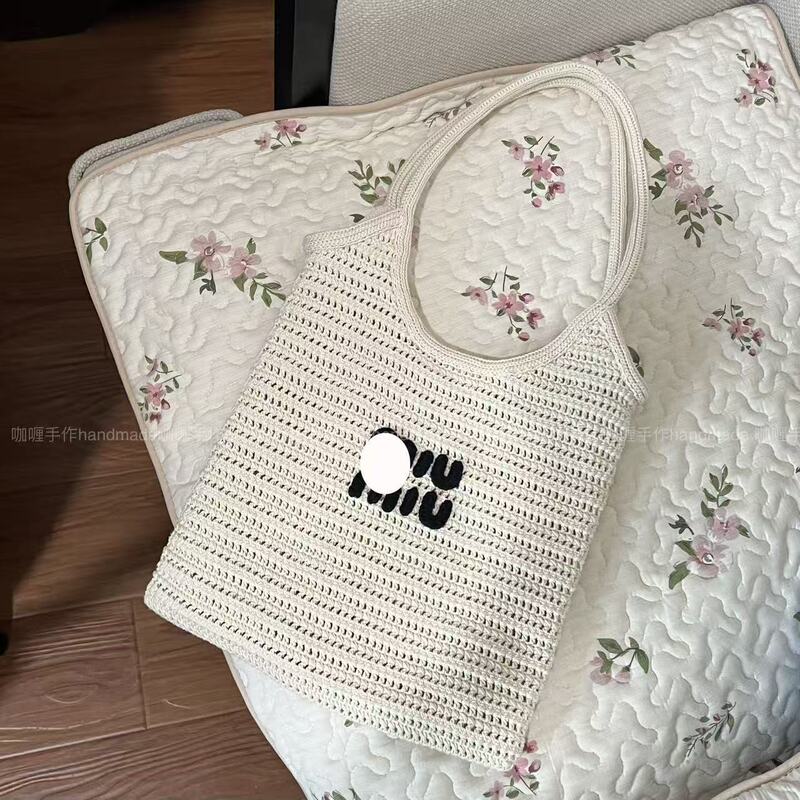 Crochet DIY Material Kit 2025 New Style Miu Series Yarn Crochet Striped Solid Color Single Shoulder Underarm Bag for Women Commuting Versatile Crochet DIY Material Kit 2025 New Style Miu Series Yarn Crochet Striped Solid Color Single Shoulder Underarm Bag for Women Commuting Versatile