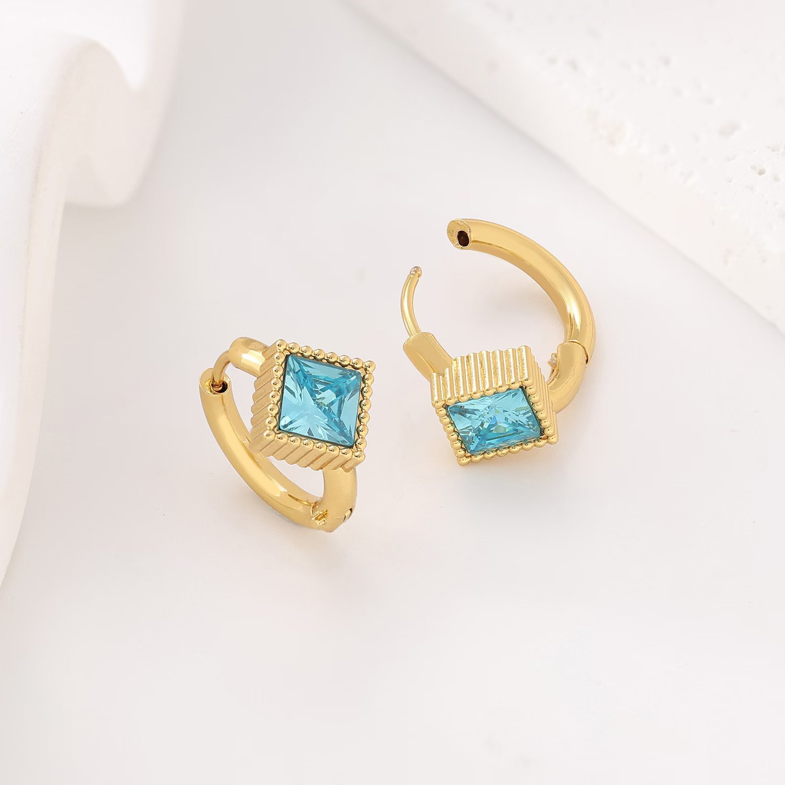 Labret stud lip piercing jewelry styling detail