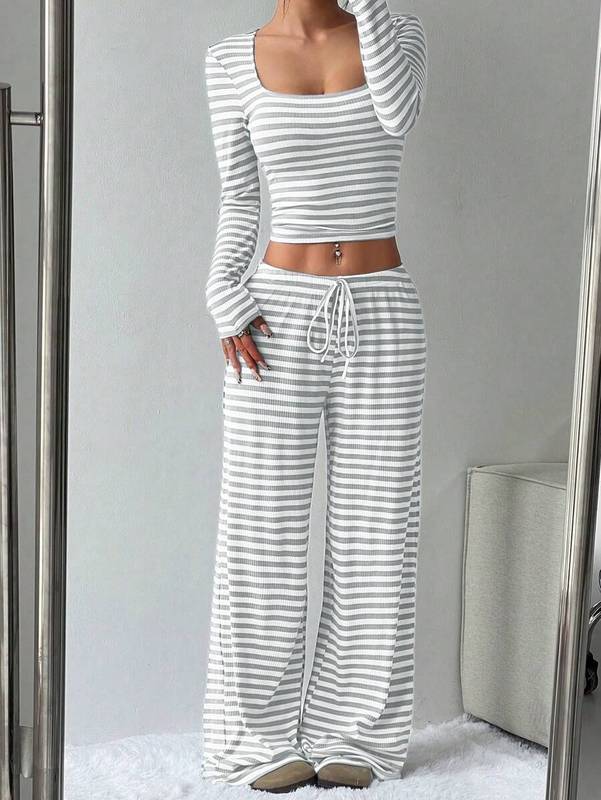 ヨーロッパとアメリカのクロスボーダーAmazon TK2025新しい女性のストライププルオーバー長袖+巾着ワイドレッグパンツスーツのリアルショット|undefined