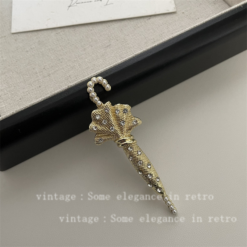 Creative design umbrella brooch Korean style retro personality all-match Fashion suit pin collar pin men's and women's corsage Creative design umbrella brooch Korean style retro personality all-match Fashion suit pin collar pin men's and women's corsage