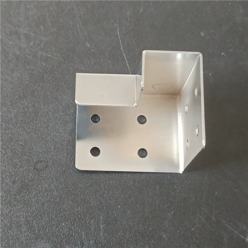 Аксессуары для аудио-флайкейсов: крепежные элементы, угловые кронштейны, облицовка краев, железные уголки для аудио.