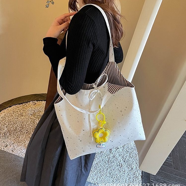 New Original Star Shoulder Bag for Female Students, Korean Style Canvas Bag, Versatile Large Capacity Tote Bag, Lazy Style Large Bag New Original Star Shoulder Bag for Female Students, Korean Style Canvas Bag, Versatile Large Capacity Tote Bag, Lazy Style Large Bag
