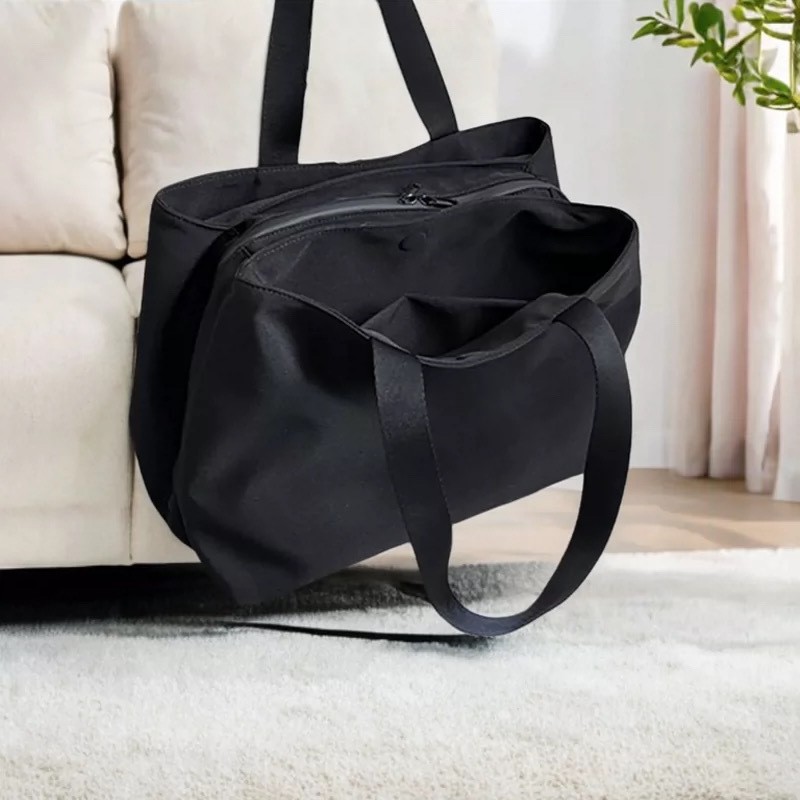 2025 Women's Tote Large Capacity Laptop Single Shoulder Handbag Commuter Travel Bag Multi-Pocket Lightweight_voghion.com
