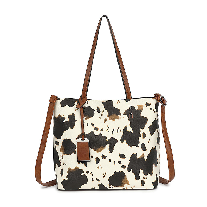 Cross-border foreign trade women's bag new autumn and winter printed dairy cow print bag European and American fashion leopard print shoulder bag large amount of accommodation Cross-border foreign trade women's bag new autumn and winter printed dairy cow print bag European and American fashion leopard print shoulder bag large amount of accommodation