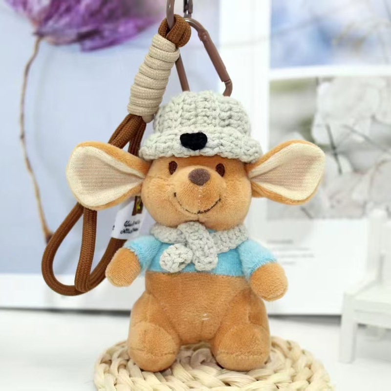 超萌えパジャマカンガルーのぬいぐるみのカバンにストラップをつけて、彼女の親友の誕生日プレゼントをプレゼントします。|undefined