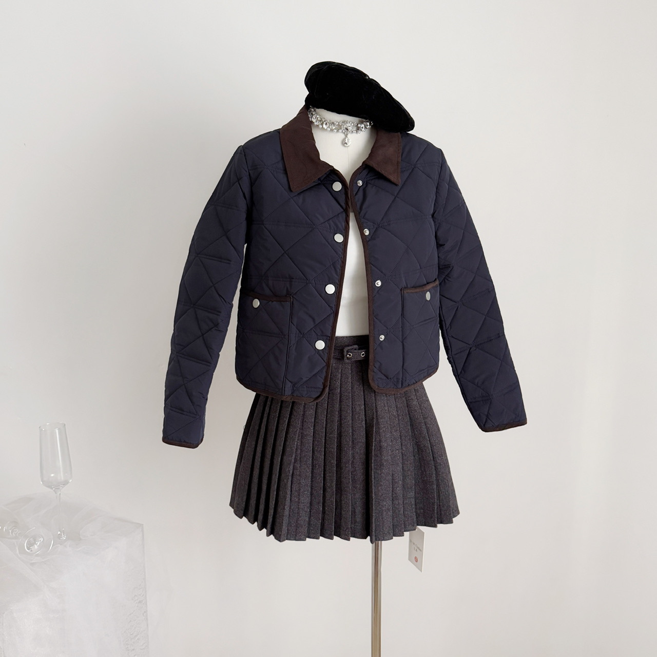 实拍2025秋冬新款撞色菱格夹棉外套女复古学院风棉服短裙套装