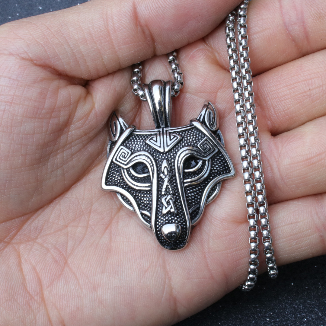 Modische Halskette, dominanter und glückverheißender Wolfskopf-Anhänger, Trendsetter aus Titan, personalisierter Edelstahl_voghion.com
