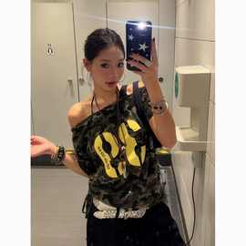 美式复古迷彩斜肩设计感短袖辣妹T恤百搭宽松显瘦辣妹ins上衣跨境
