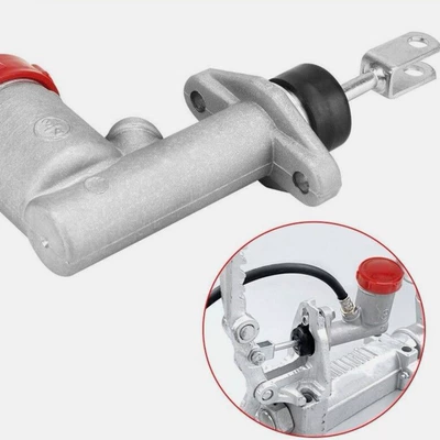 RV clutch pump hits oil – Clutch master cylinder
