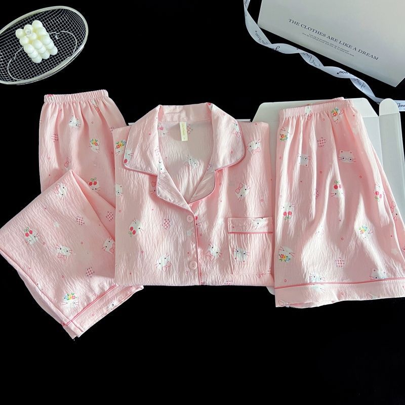 Primavera y verano pijamas Cardigan nuevo conjunto de tres piezas pantalones cortos de manga corta pantalones largos nubes de algodón dibujos animados impresión ropa para el hogar