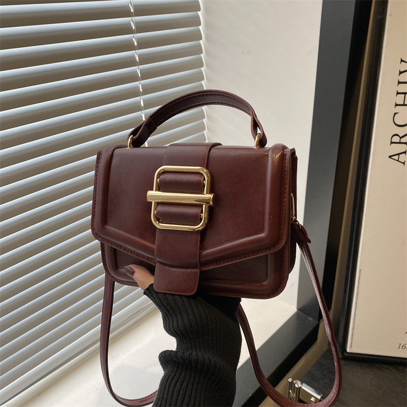 Niche Zhong bolso de textura coreano simple estilo de moda nuevo 2025 cinturón hebilla bolso de hombro de textura bolso pequeño