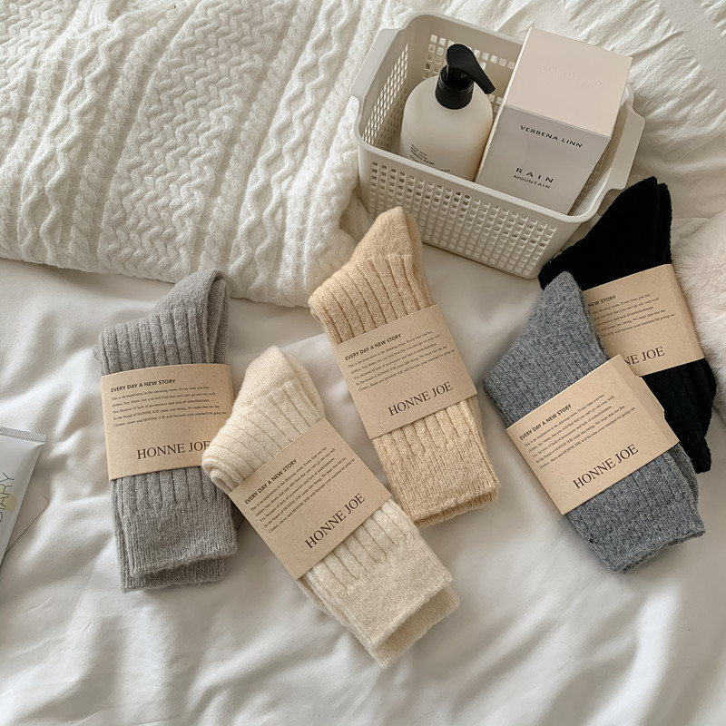 Wool Socks for Women in Autumn and Winter Mid-Tube Fleece-Lined and Thickeneding to Heattech Japanese Style Pure Color Thick Strip Winter Cashmere Pile Stockings