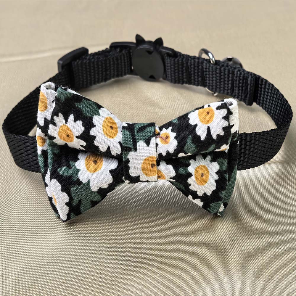 Marca de moda collar de lazo para mascotas collar de perro de peluche collar de perro pajarita de gato decoración puede tirar de la correa del cuello al por mayor