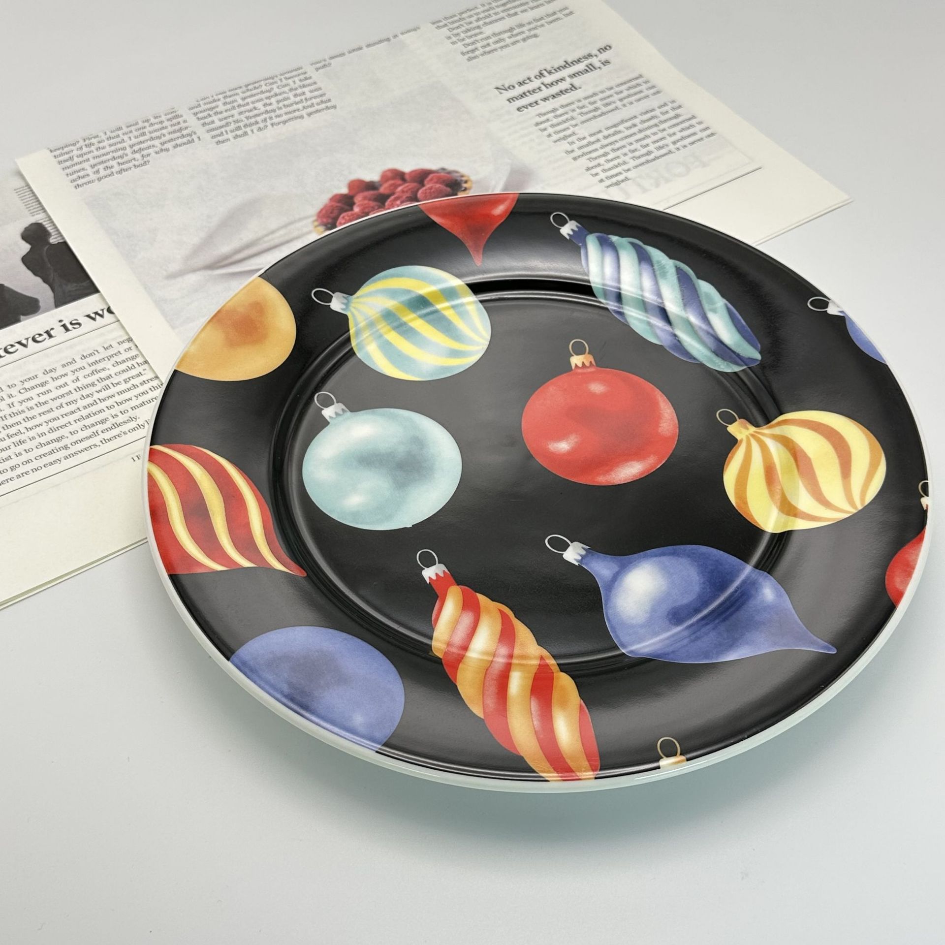 Christmas New 10 inch atmosphere Christmas ceramic cartoon high temperature environmentally friendly bowls and plates tableware_voghion.com