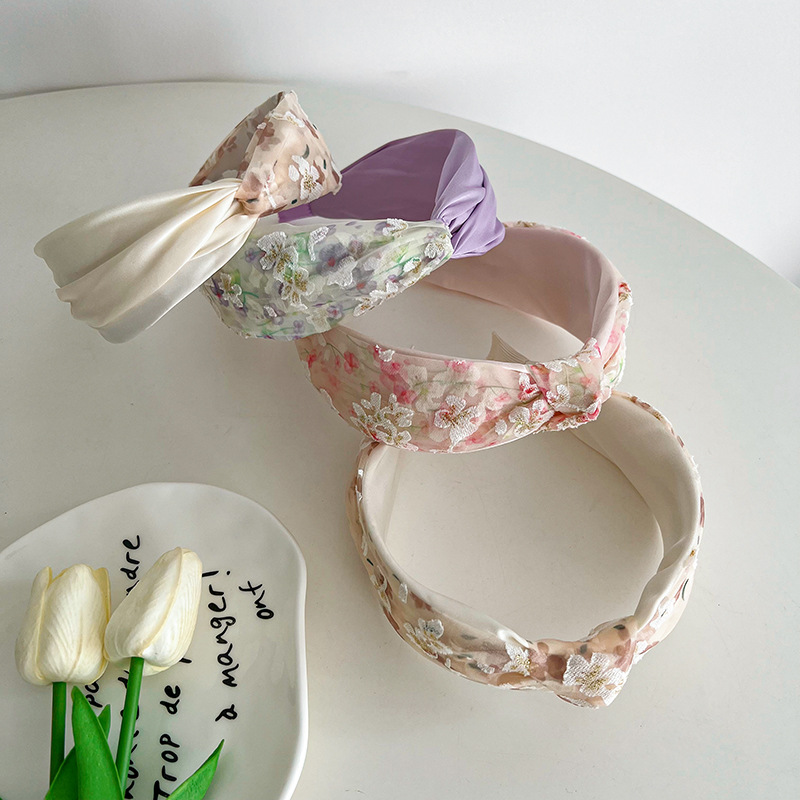 180g Weight Hair Band Hair Accessories Type 1 Piece Quantity Casual, Holiday, Daily Occasion Knot, Flower Pattern All Seasons Season Women's Gender Criss Cross Design Elegant, Korean Style Style Elegant Korean Style Women's Knot Flower Criss Cross Hair Band 4