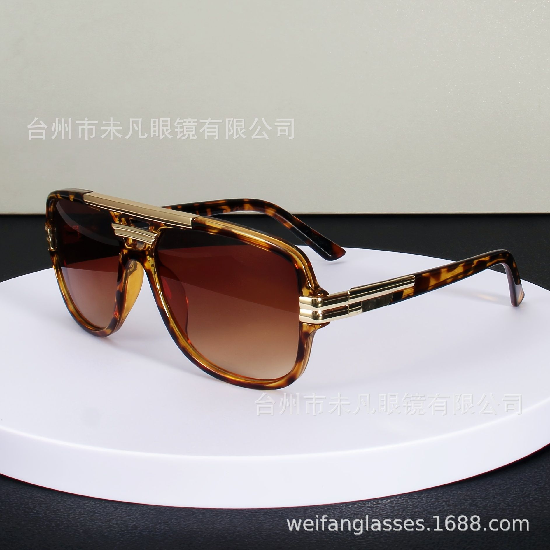 국경 간 수출 새로운 더블 빔 박스 남성 선글라스 유럽과 미국 패션 성격 야외 올 매치 패션 선글라스