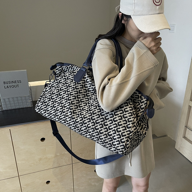 Women's Large Capacity Lightweight Handheld Travel Bag, Portable Short-Trip Luggage, Sport And Gym Bag - Thumbnail 3