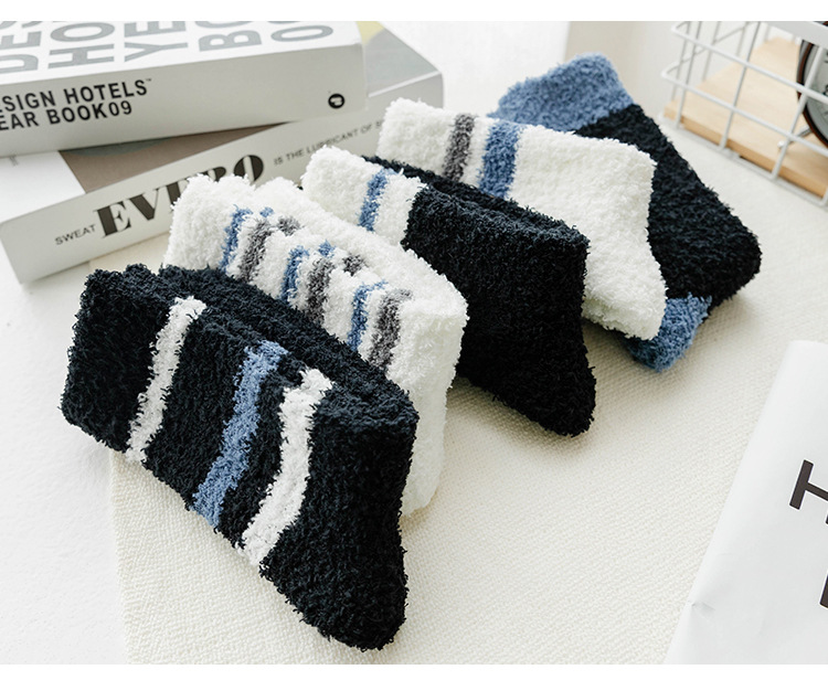Korallfleece-Socken fir Hären fir Hierscht a Wanter, plus Samt- a verdickte Mëttstube-Sträif-Sträifen fir doheem, fir e waarme Schlof_voghion.com