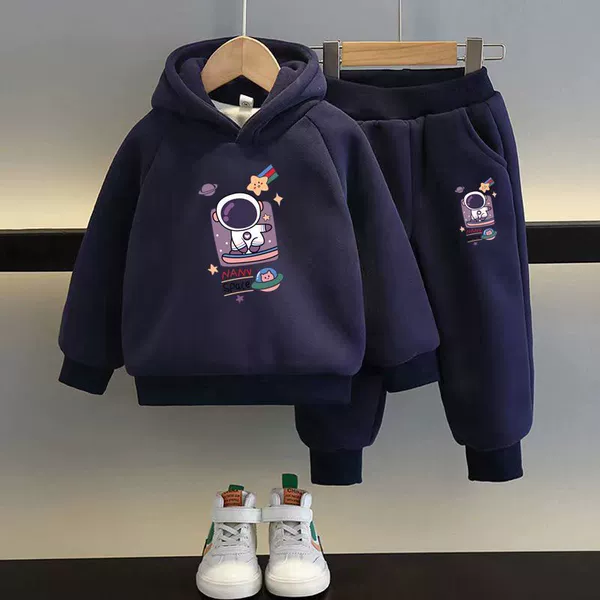 Astronaut, sweatshirt, fleece trousers