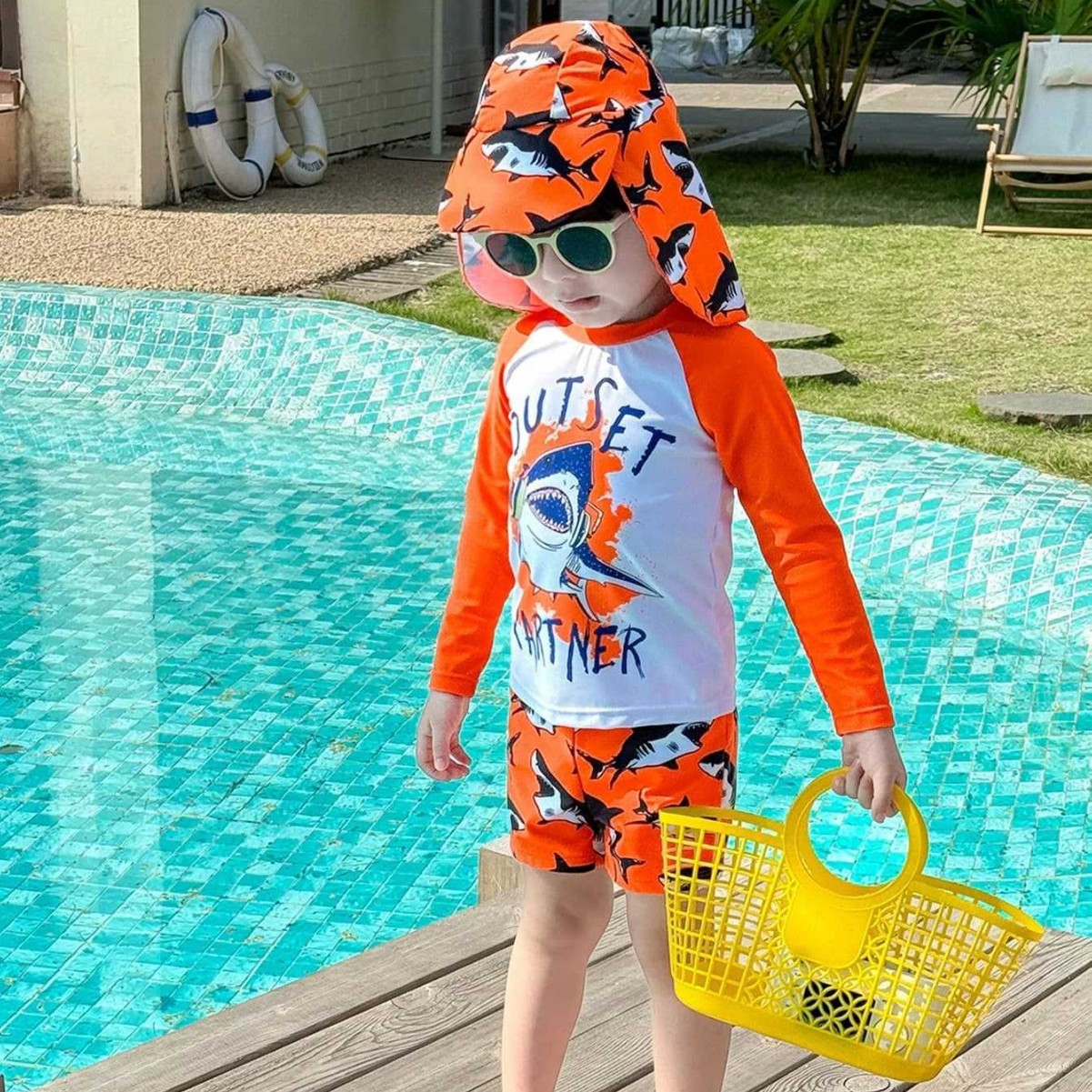 2025 New Kidsren's Swimsuit Boys' Split Long-Sleeved Sun Protection Swimsuit Cartoon Shark Print Swimsuit