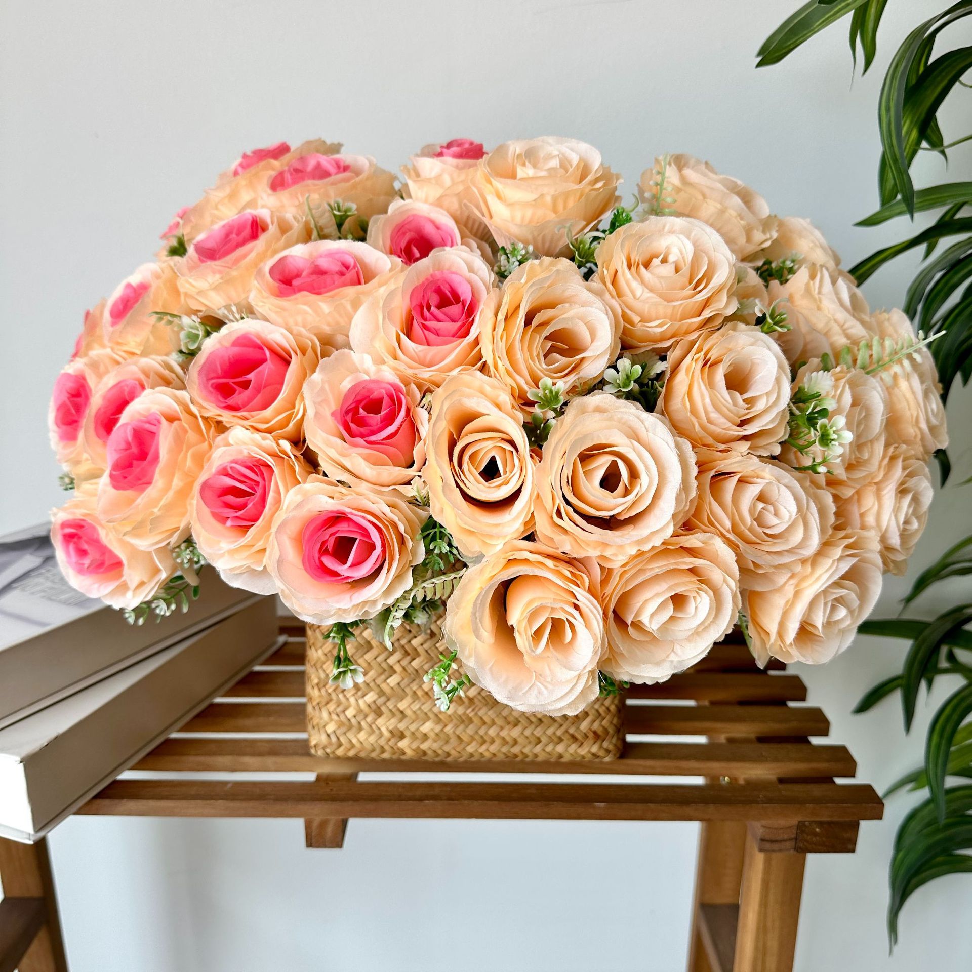 Meilong primavera color 18 rosas flor artificial boda escena fondo flor pared diseño flor fila camino plomo falso ramo de flores