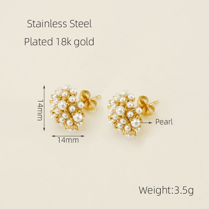 Transfronterizo de acero inoxidable 18K chapado en oro vintage girasol Hepburn estilo perla Stud pendientes de acero de titanio de alta calidad pendientes al por mayor