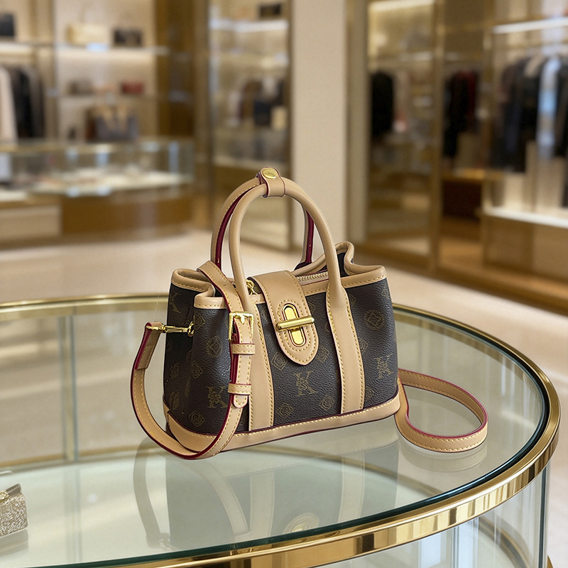 Cross-border French retro niche handbag for women, new fashion bucket bag, casual commuter shoulder and crossbody bag