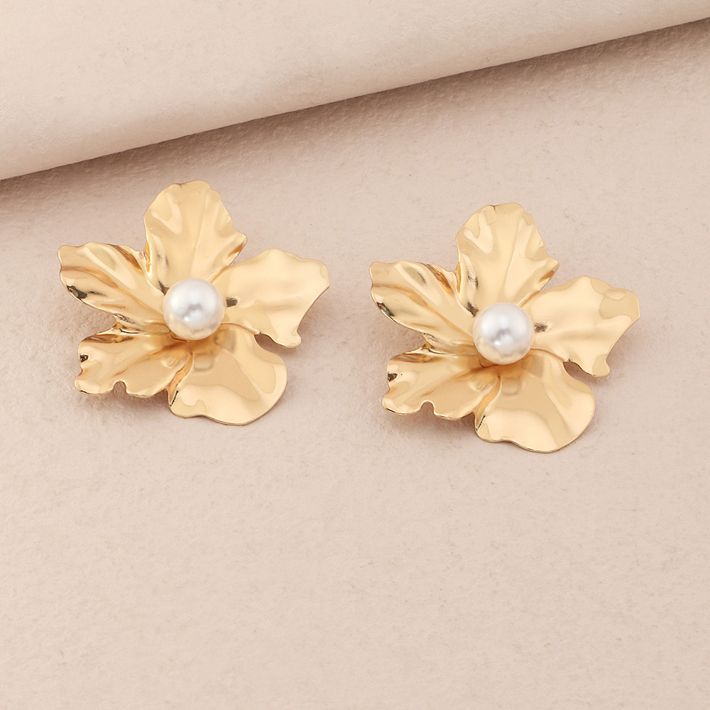 Women'S Gender Flower Plating Metal No Inlaid Stud Earrings