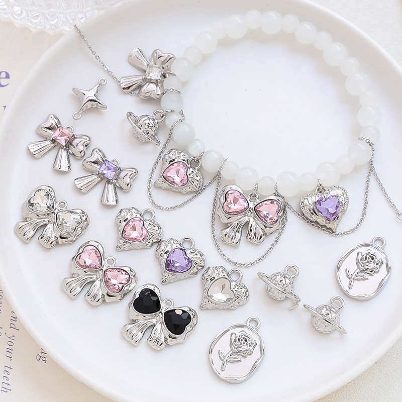 1 Piece 17*13mm 19*16mm 23 * 20mm Alloy Rhinestones Heart Shape Rose Bow Knot Polished Pendant display picture 3