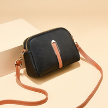 包包2025新款包包小方包女春夏中年妈妈包斜挎包多层手机包婆婆包