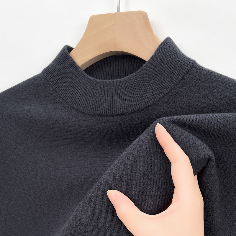 冬の新商品の男性式の半高襟のウールのセーターは厚くて暖かい長袖のニットの服の軽い豪華な紳士服の純色のセーターの男性を厚くします。|undefined