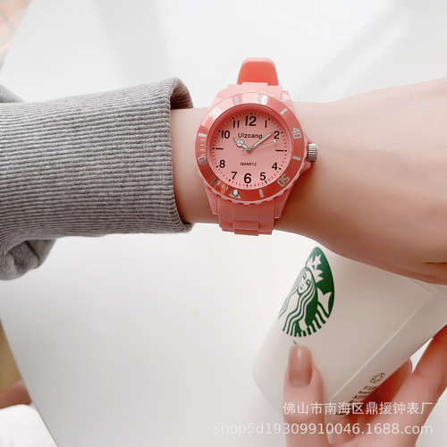Children's Cute Boys and Girls, Primary School Students, Waterproof and Shockproof, Colorful Jelly Watches for Middle and Primary School Students, Ins Style, Unique Watches