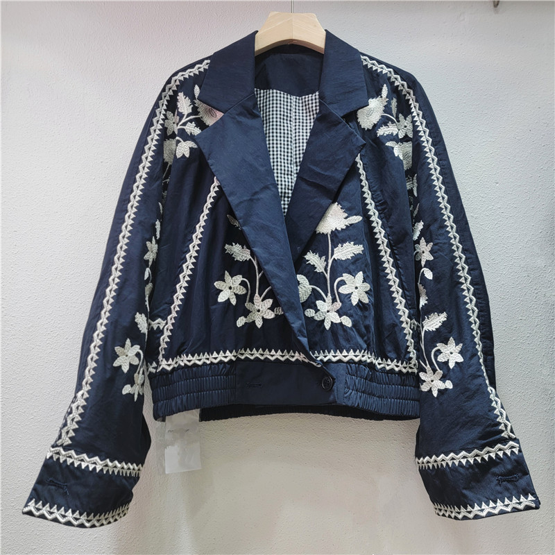 French Niche 2025 Autum New Ethnic Style Heavy Embroider Short Silhouette Jacket