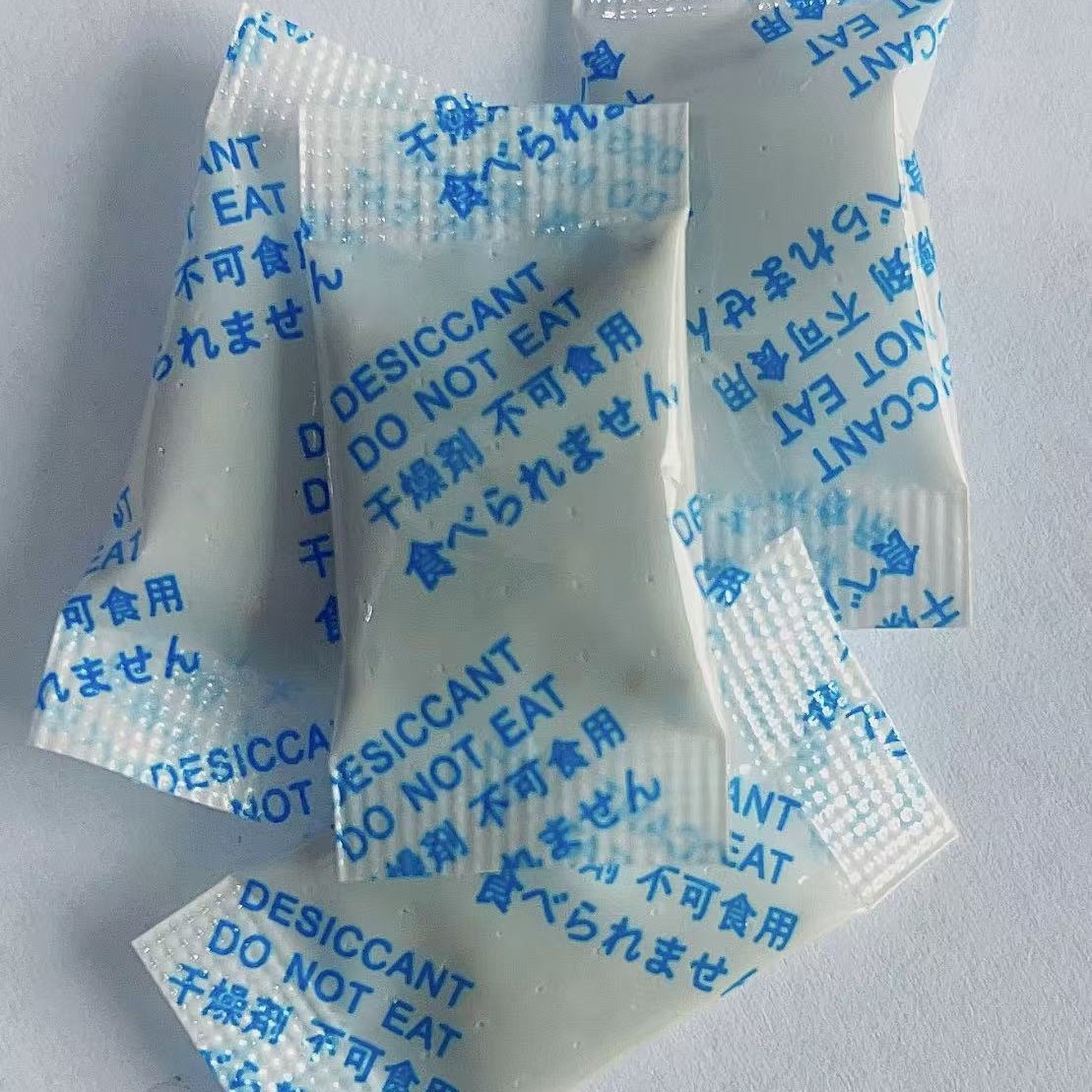 干燥剂大面积 生产硅胶干燥剂 高效氯化钙干燥剂 生化粉末防潮包