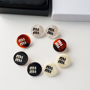 ��С��23��֬�ڰ׈A�ζ��miu��ģ�z��ĸ���h�̫ͬ����Ů����