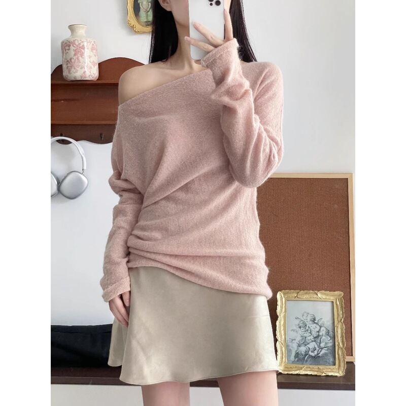 Wool fabric, good wash quality, asymmetrical pleated one-shoulder drop-shoulder knit pullover in milky white