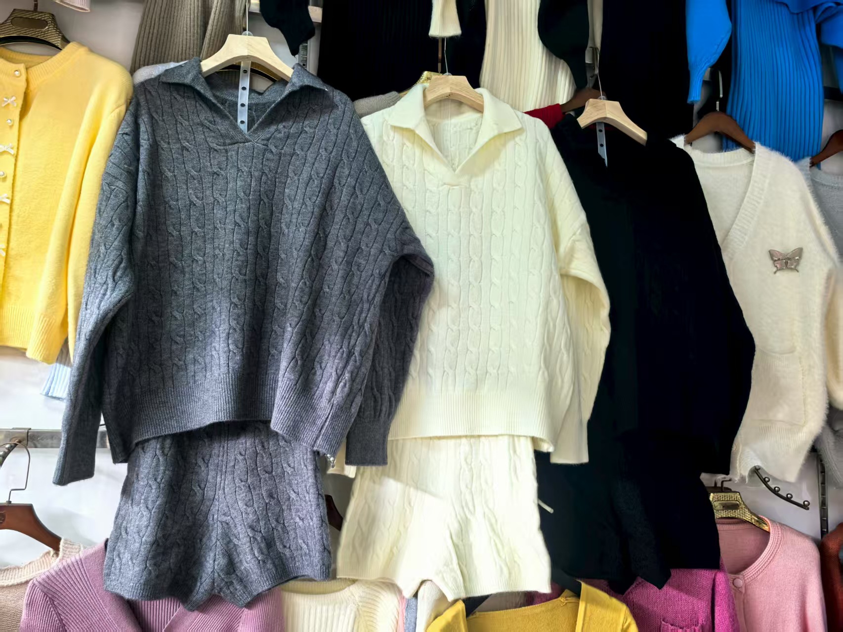 GraceChic GraceChic GraceChic KANNING Lazy Style Cable Knit Damen Herbst 2025 Neues High Waist Shorts Sweater Zweiteiliges Set_voghion.com