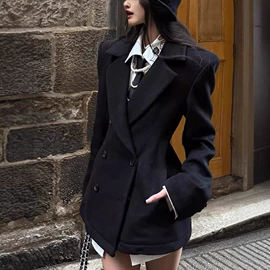 女式针织衫;连衣裙;女式T恤