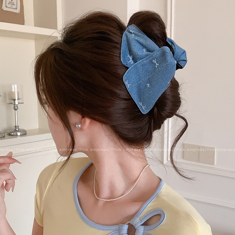 Elegante retrógrado leopardo triángulo clip de agarre mujer 2025 nuevo clip de cabello de cabeza de tiburón clip de cabello adornamiento para el cabello