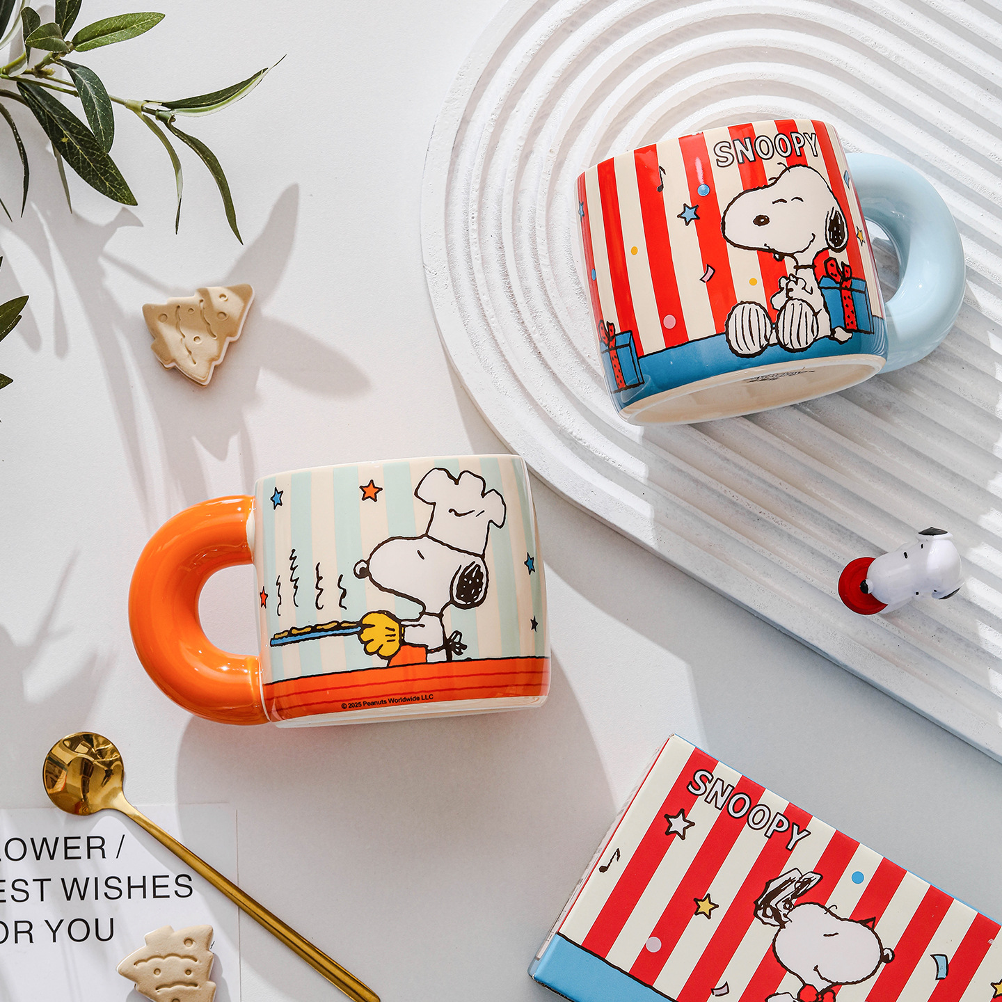 Snoopy autorizado serie de mano de gran mano de taza de cerámica de alto valor de cara a rayas de taza para pareja regalo de mano