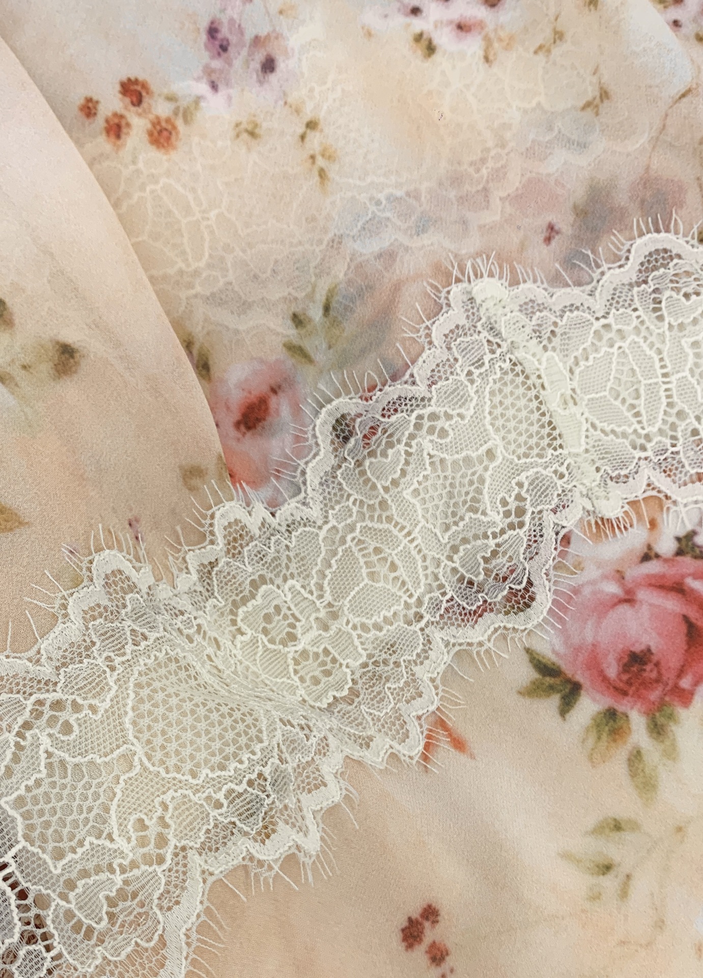 GraceChic Disponibile Estate 2025 Nuovo Vestito Coreano Dongdaemun in Pizzo Francese Floreale con Spalline e Fiocco da Donna_voghion.com