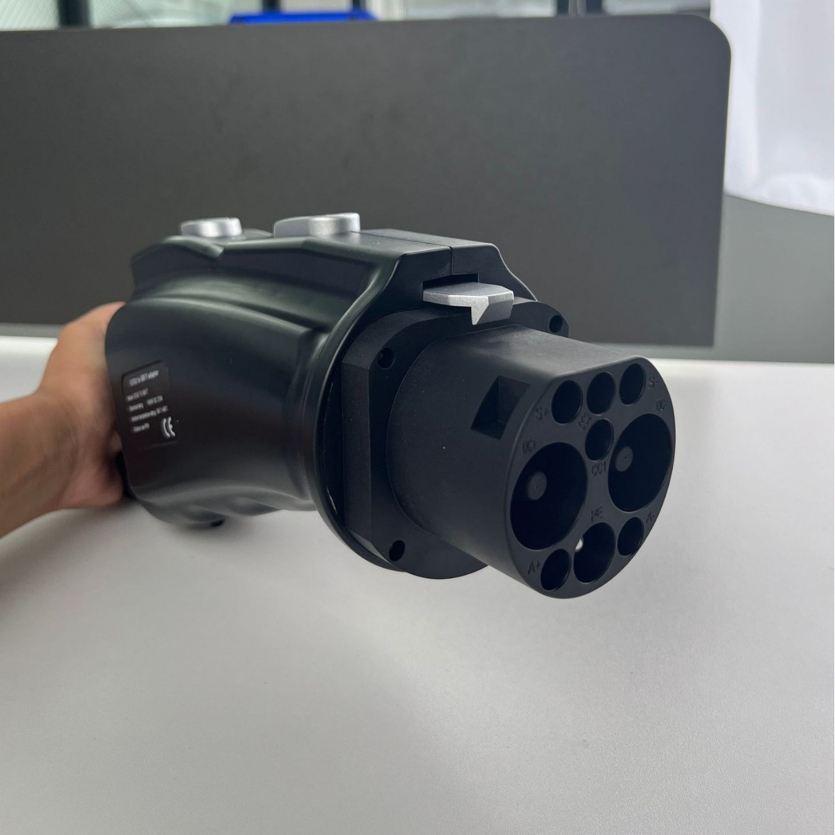 直流充电桩换接头CCS2转GBT转换头DC欧标转国标250A新能源汽车